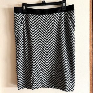 Beautiful Chevron skirt by Trina Turk size 10